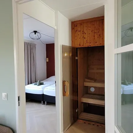 Hoevense Wellness Met Hottub & Sauna * Hoeven