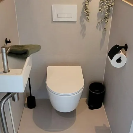 Hoevense Wellness Met Hottub & Sauna * Hoeven