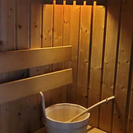 Hoevense Wellness Met Hottub & Sauna Hoeven